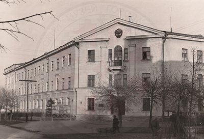 Заводские цеха Великолукского радиозавода